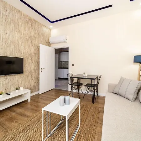 Missafir Distinguished Flat With Modern Interior Close To Beach In Muratpasa, Antalya Анталья